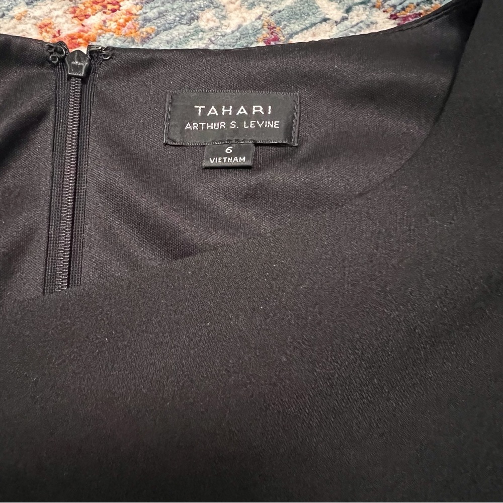 EUC Tahari ASL Black Cap Sleeve Sheath Dress - Picture 10 of 11